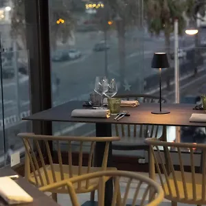 *** Hotel Petit Italie